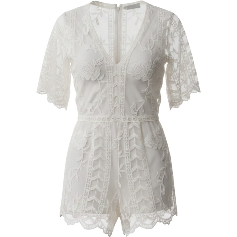 Socialite White Lace Romper V-Neck Flutter Sleeve Floral Bridal Boho Medium